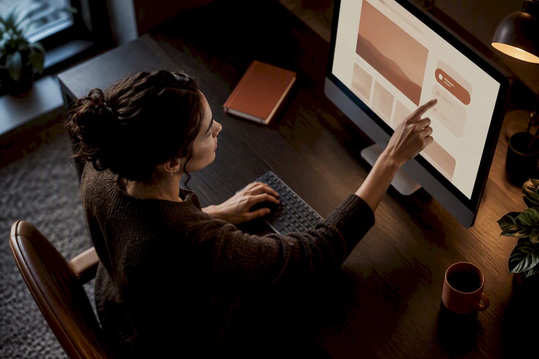 Hands testing bilingual website navigation